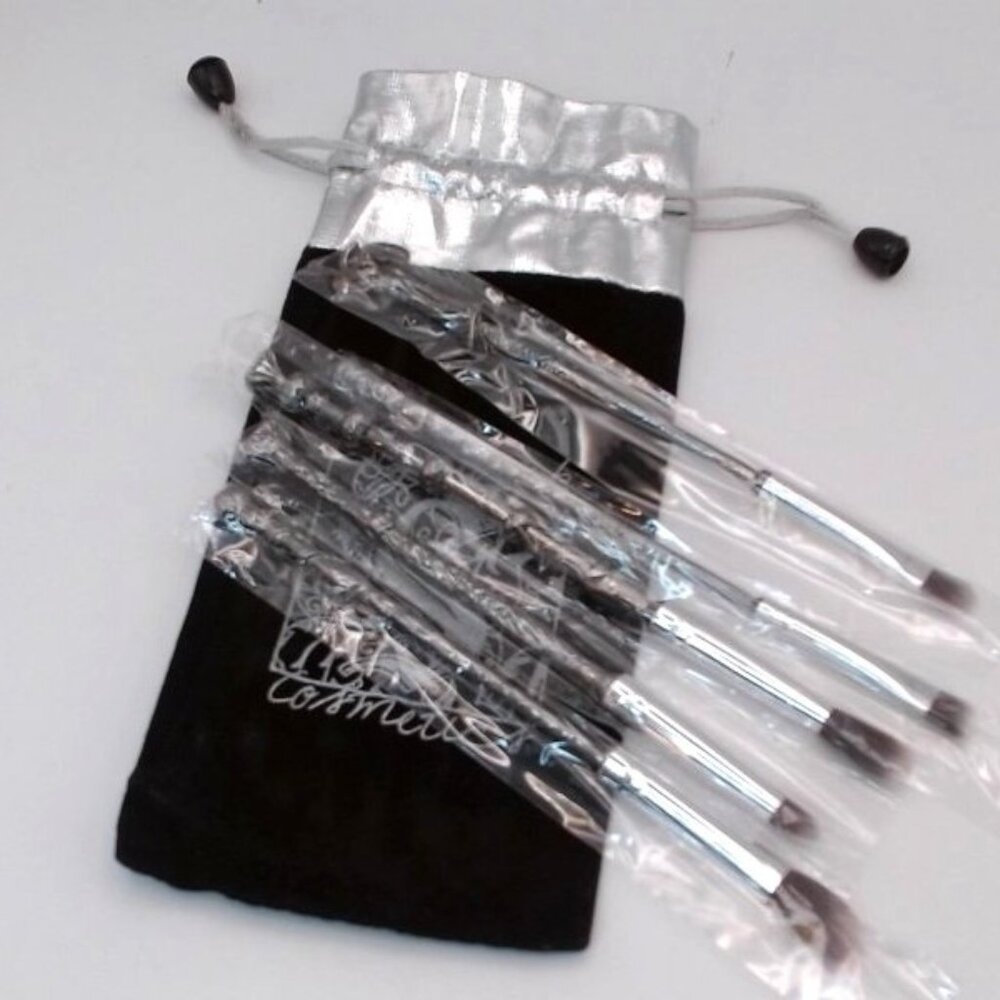 Storybrook Cosmetics - Harry Potter‎ Wand Makeup Brush Set, BRAND NEW